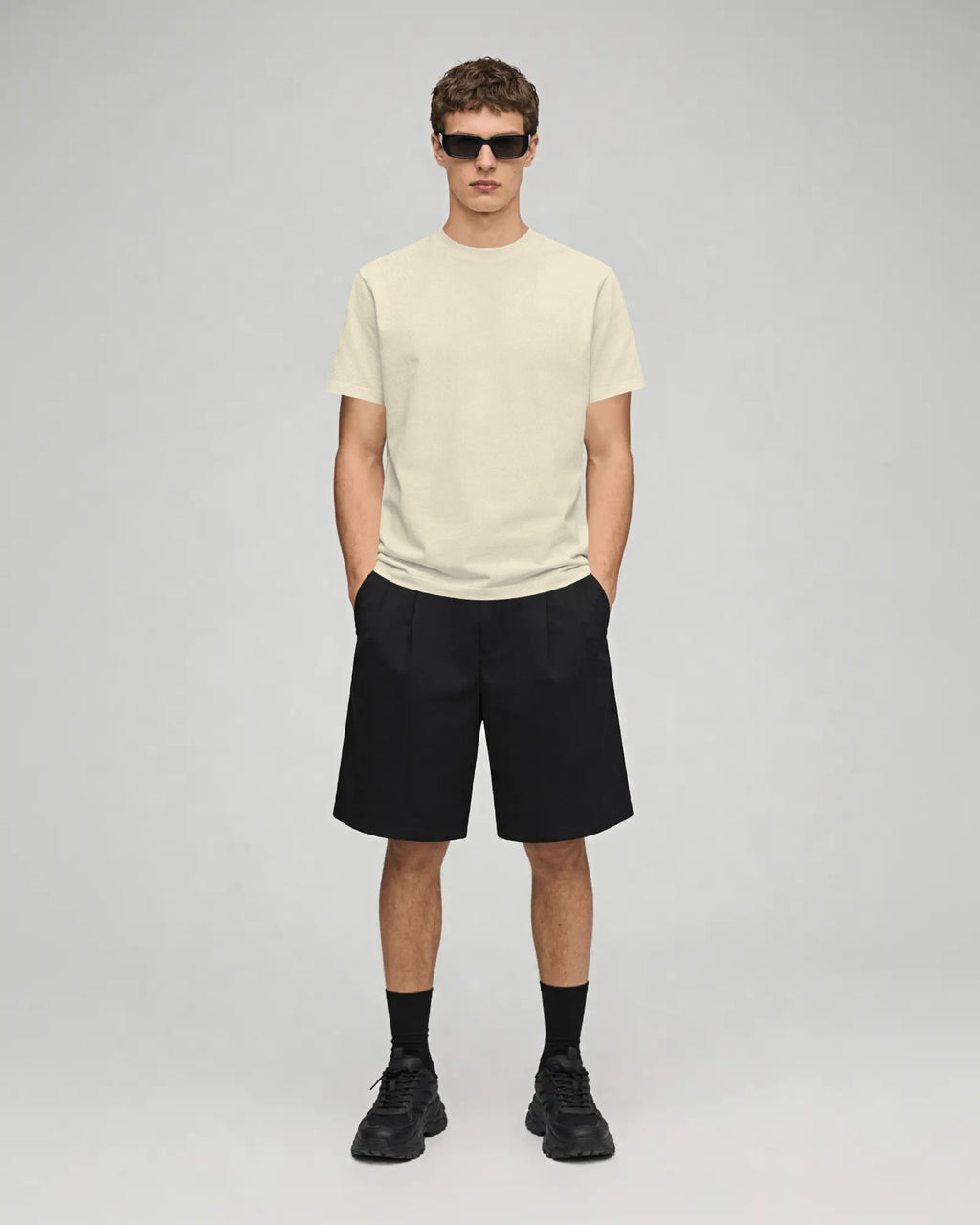 A’VIBE Off White Tee